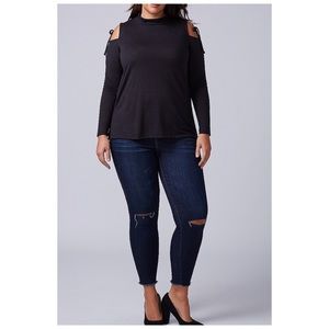 Lane Bryant Tops - Lane Bryant Cold Shoulder Long Sleeve Top 14/16 Lane Bryant Tops - Lane Bryant Cold Shoulder Long Sleeve Top 14/16
